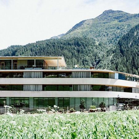 Hotel Arlmont Sankt Anton am Arlberg Buitenkant foto